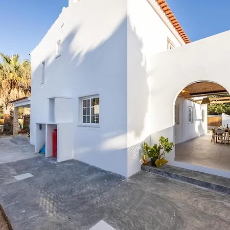 Casa Ahana *